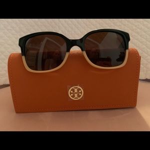Tory Burch sunglasses. Like new.